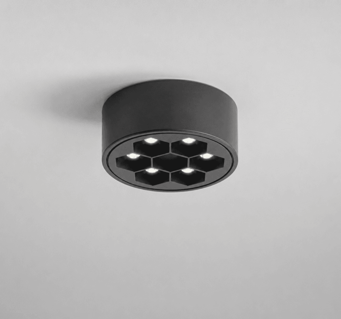 Hexa 75 Black