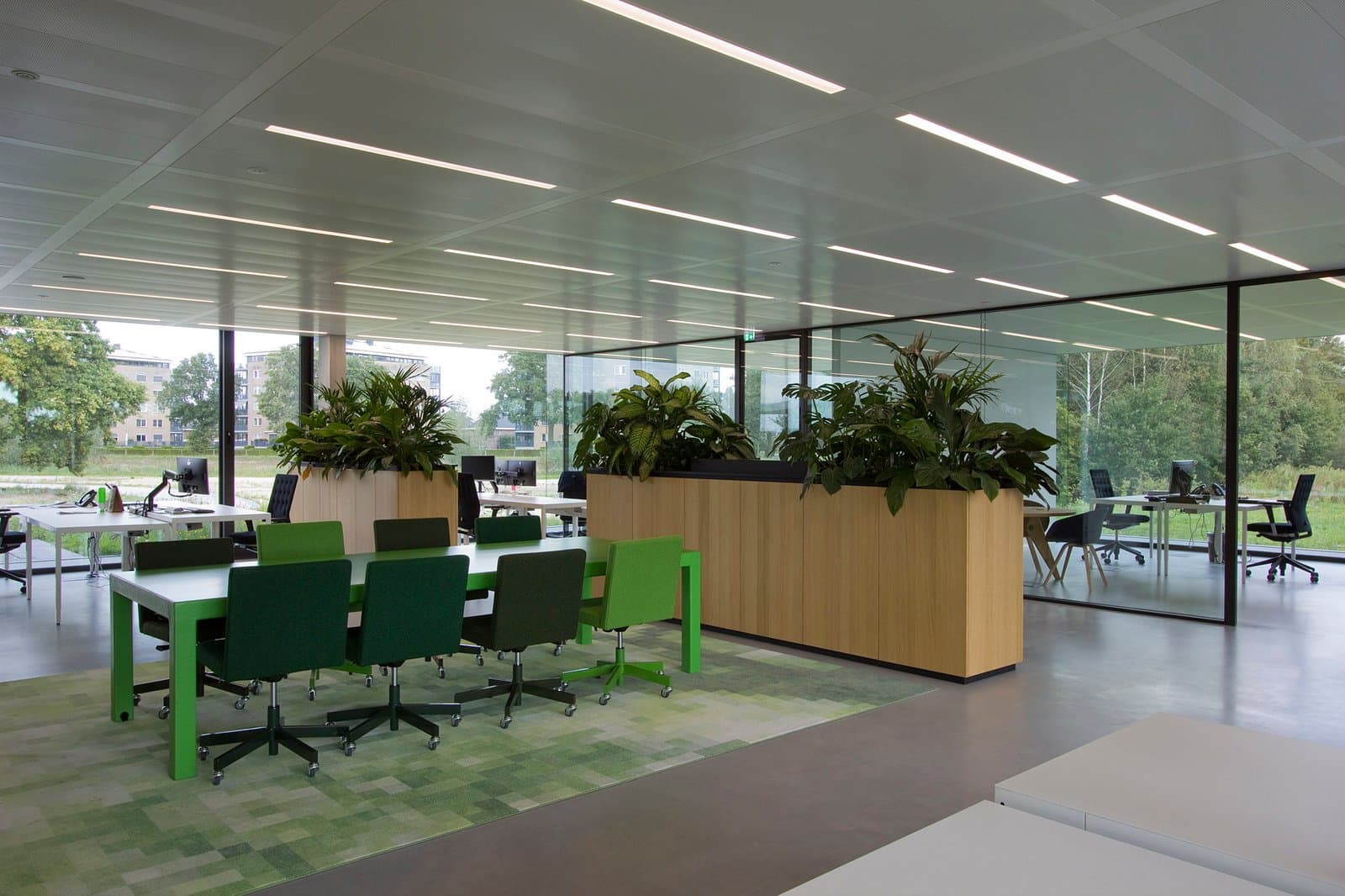 Installation de luminaires par Atomis