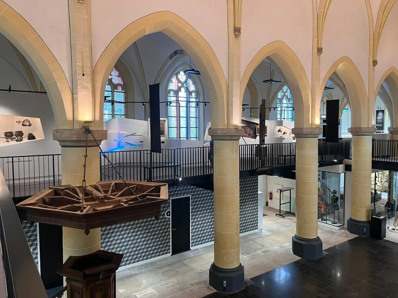 NATIONAAL MUSEUM 80 JARIGE OORLOG